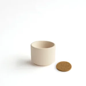 Keramische mini urn theelichthouder Helios beige engobe open