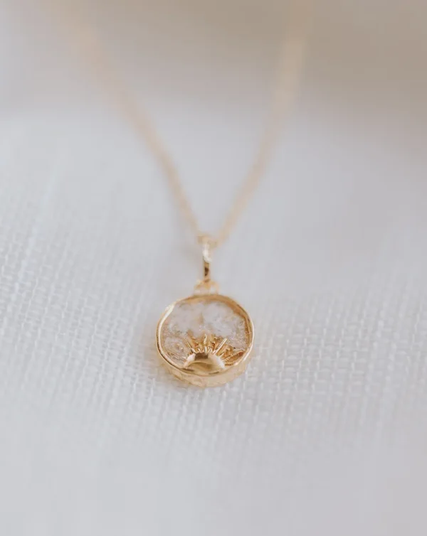 Rising Sun ashanger/assieraad goud