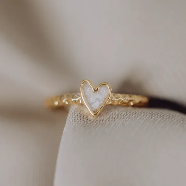 Heart_ring_Besondere-Urne_GFTD My Heart Aschering / Ascheschmuck