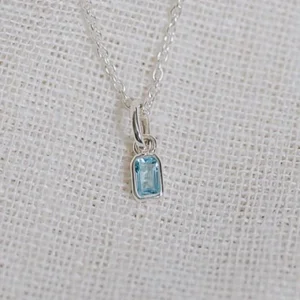 Birthstone Anhänger Dezember Blauer Topas